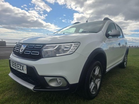 Dacia Sandero Stepway 0.9 TCe Essential Euro 6 (s/s) 5dr 3