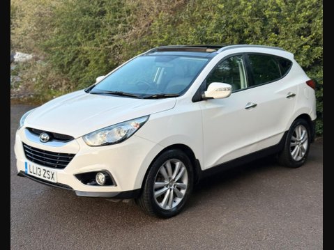Hyundai ix35 2.0 CRDi Premium Auto 4WD Euro 5 5dr 5