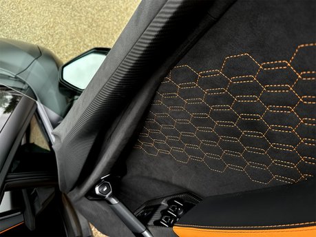 Lamborghini Revuelto V12 72