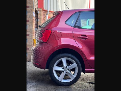 Volkswagen Polo 1.2 TSI BlueMotion Tech SEL Hatchback 5dr Petrol Manual Euro 6 (s/s) (110 p 16