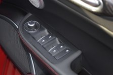 Alfa Romeo Giulia V6 BITURBO QUADRIFOGLIO 23