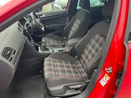 Volkswagen Golf GTI TSI 37