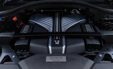 Rolls-Royce Cullinan Series II BLACK BADGE 46