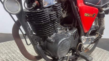 Suzuki GN 1983 1 OWNER PROJECT BIKE SPARES OR REPAIR CLASSIC 400CC 14