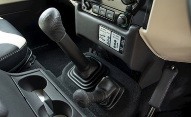 Land Rover Defender 90 Autobiography Edition 20