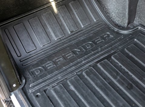 Land Rover Defender 90 TD XS Station Wagon 22