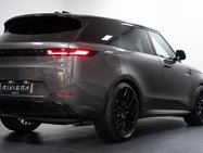 Land Rover Range Rover Sport 3.0 D300 MHEV Dynamic SE SUV 5dr Diesel Auto 4WD Euro 6 (s/s) (300 ps) 44