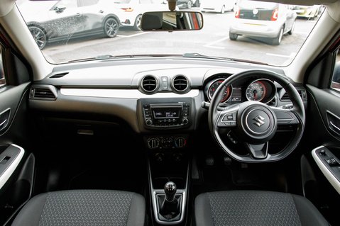 Suzuki Swift ATTITUDE DUALJET 3