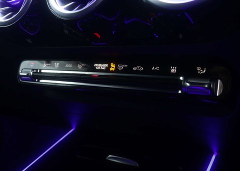 Mercedes-Benz EQA 250+ AMG LINE EXECUTIVE 33