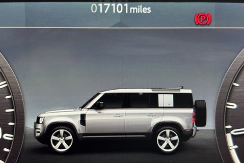 Land Rover Defender 110 D250 Hard Top SE MHEV - No VAT 40