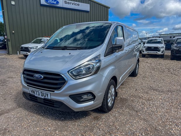 Ford Transit Custom LWB L2H1 [SOLD MM] Low Roof Limited 300 Air Con Alloys Sensors EURO 6 2