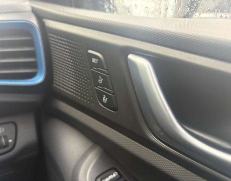 Hyundai IONIQ 1.6 IONIQ Premium SE FHEV Semi-Auto 5dr 30