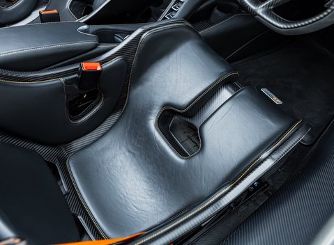 McLaren 765LT Spider 30