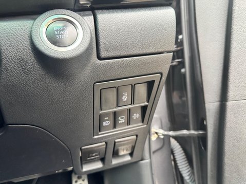 Toyota Hilux GR SPORT 4WD D-4D DCB 15