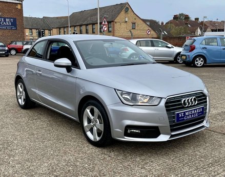 Audi A1 1.0 A1 Sport TFSI Semi-Auto 3dr 4