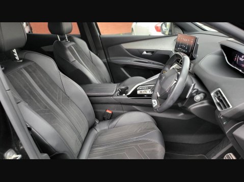Peugeot 3008 PURETECH S/S GT PREMIUM 17