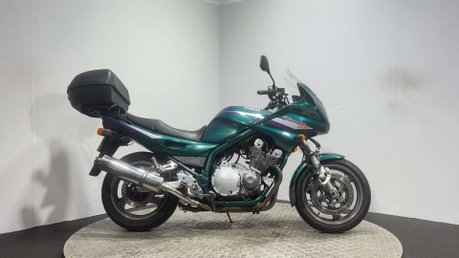 Yamaha XJ 1995 RUNNING PROJECT BIKE SPARES OR REPAIR SHAFT DRIVE 900CC TRIKE? 1