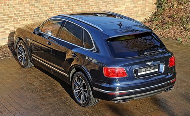 Bentley Bentayga 14