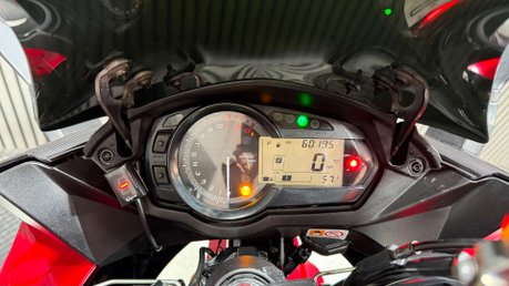 Kawasaki Z1000 SX ABS 2015 SIDE PANNIERS NEW MOT WARRANTY 1000CC TOURER 29