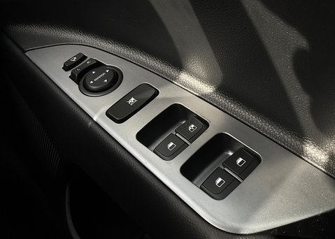 Kia Stonic 1.0 T-GDi 48V GT-Line S 21