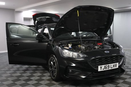 Ford Focus ST-LINE X 14