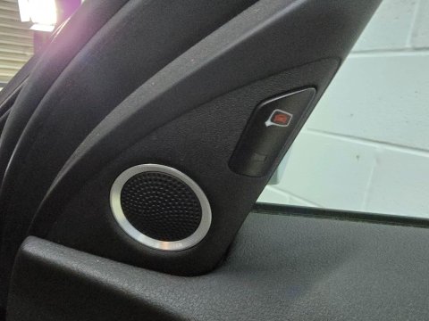 Audi RS4 4.2 FSI V8 S Tronic quattro Euro 5 5dr 47