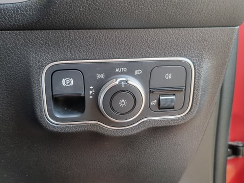 Mercedes-Benz EQB EQB 350 4MATIC AMG LINE PREMIUM 60