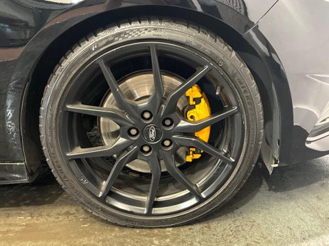 Ford Focus 2.0T EcoBoost ST-2 Euro 6 (s/s) 5dr 36