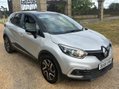 Renault Captur 0.9 TCe ENERGY Iconic SUV 5dr Petrol Manual Euro 6 (s/s) (90 ps) 25