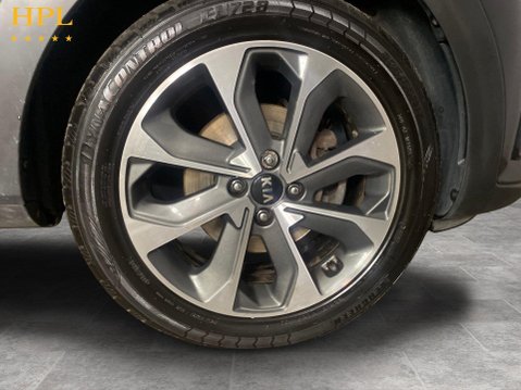 Kia Stonic 1.0 T-GDi First Edition SUV 5dr Petrol Manual Euro 6 (s/s) (118 bhp) Air Co 10