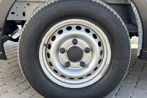 Ford Transit 350 L4 H3 130 ps DCIV with Air Conditioning 32
