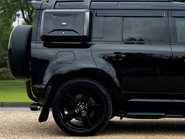 Land Rover Defender V8 12