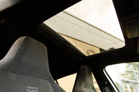 Volkswagen Golf BLACK EDITION TSI 35