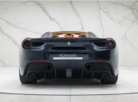 Ferrari 488 SPIDER 11
