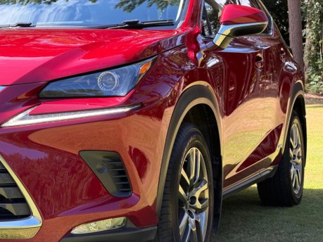 Lexus NX 300H LUXURY 22