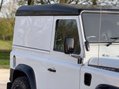 Land Rover Defender 2.2 Defender 90 Hard Top TD 4WD 5dr 35