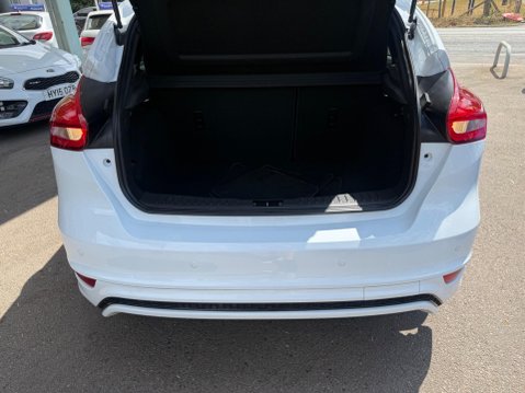 Ford Focus 1.5 TDCi ST-Line Euro 6 (s/s) 5dr 34