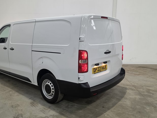 Vauxhall Vivaro Vauxhall Vivaro L2 Diesel 2900 1.5d 100ps Dynamic H1 Van 2