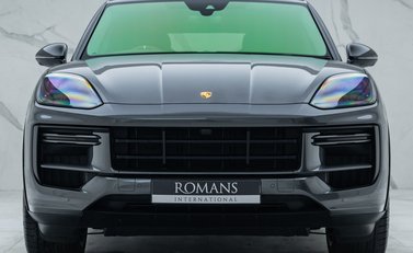 Porsche Cayenne TURBO E-HYBRID GT 7