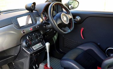 Abarth 695 Biposto 14