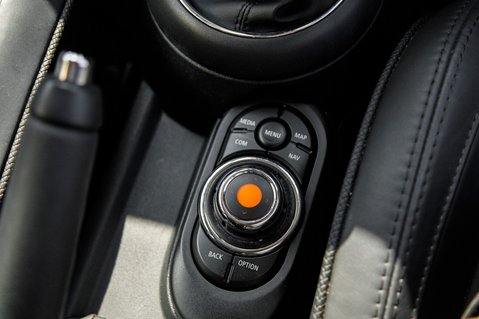 Mini Hatch COOPER EXCLUSIVE 33