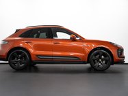 Porsche Macan 2.0T SUV 5dr Petrol PDK 4WD Euro 6 (s/s) (265 ps) 34