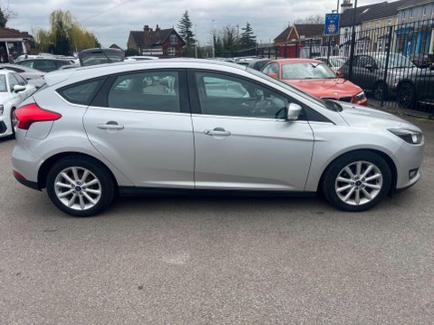 Ford Focus 1.0T EcoBoost Titanium Euro 6 (s/s) 5dr 7