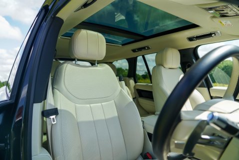 Land Rover Range Rover D350 HSE 10