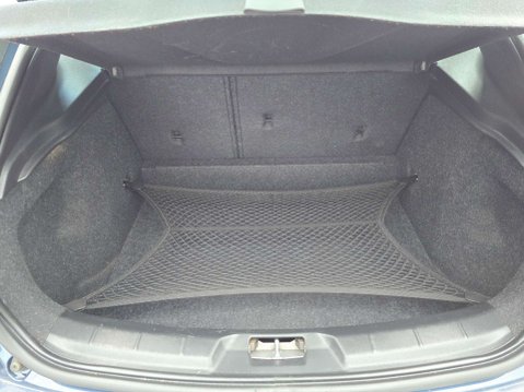 Volvo V40 2.0 V40 Inscription T3 5dr 9