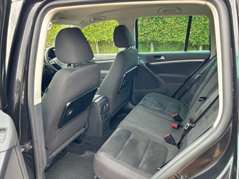 Volkswagen Tiguan 2.0 TDI BlueMotion Tech Match 4WD Euro 5 (s/s) 5dr 16