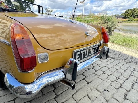 MG B ROADSTER 63