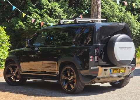 Land Rover Defender 3.0 Defender X MHEV Auto 4WD 5dr 32