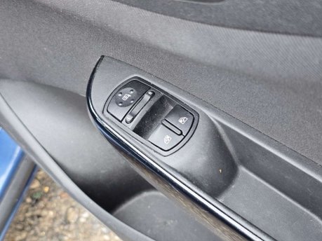 Vauxhall Corsa 1.4i ecoFLEX Design Hatchback 5dr Petrol Easytronic Euro 6 (s/s) (90 ps) 24