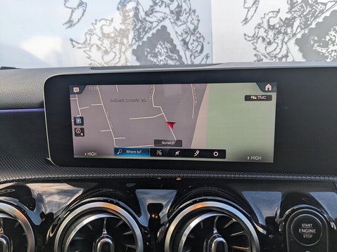 Mercedes-Benz A Class A 180 D AMG LINE PREMIUM 33